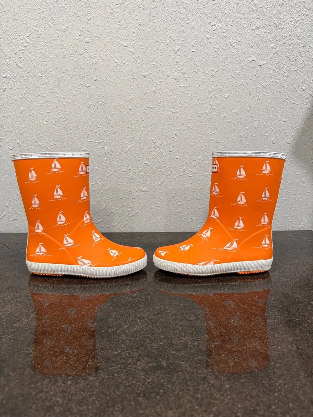 Hunter Kids Orange Sailboat Print  Rain Boots Size 2 Unisex